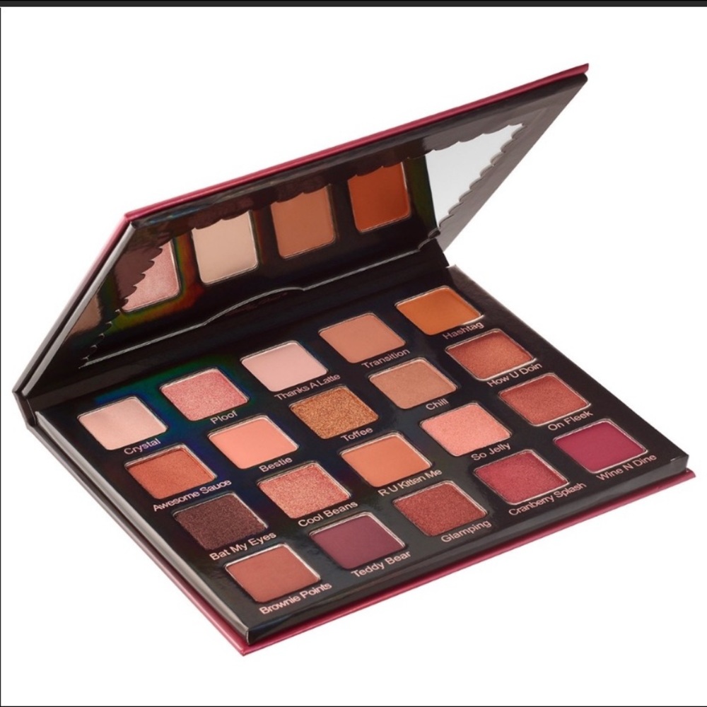 Violet Voss HG Pro Eye Shadows HG Palette